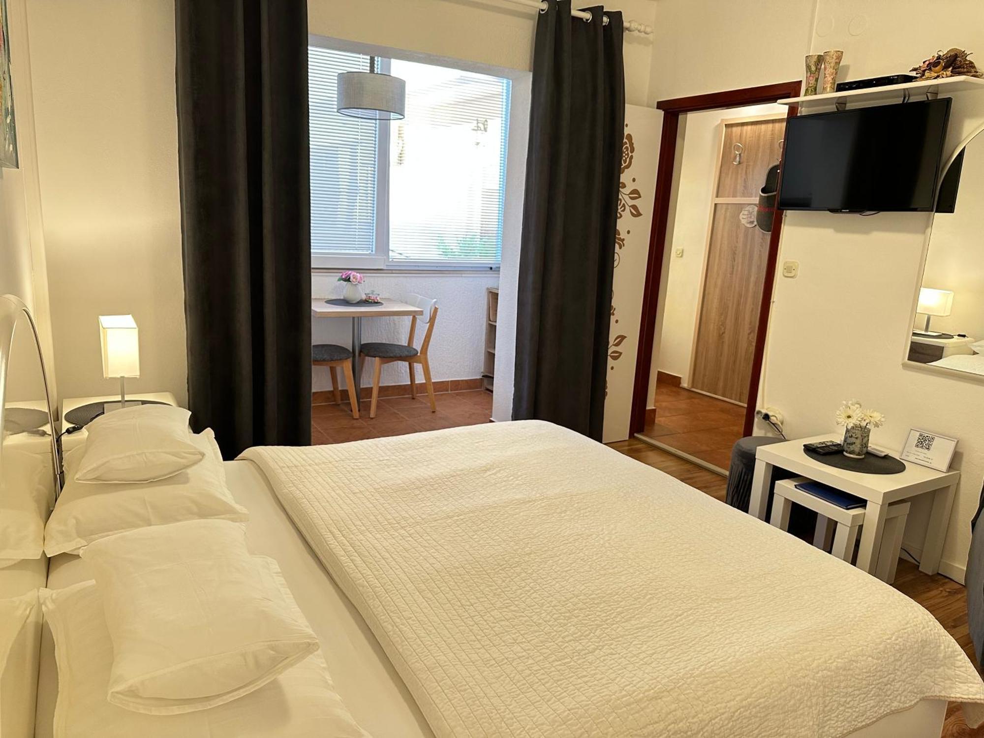 Apartments - Rooms Vesna Primošten Zewnętrze zdjęcie